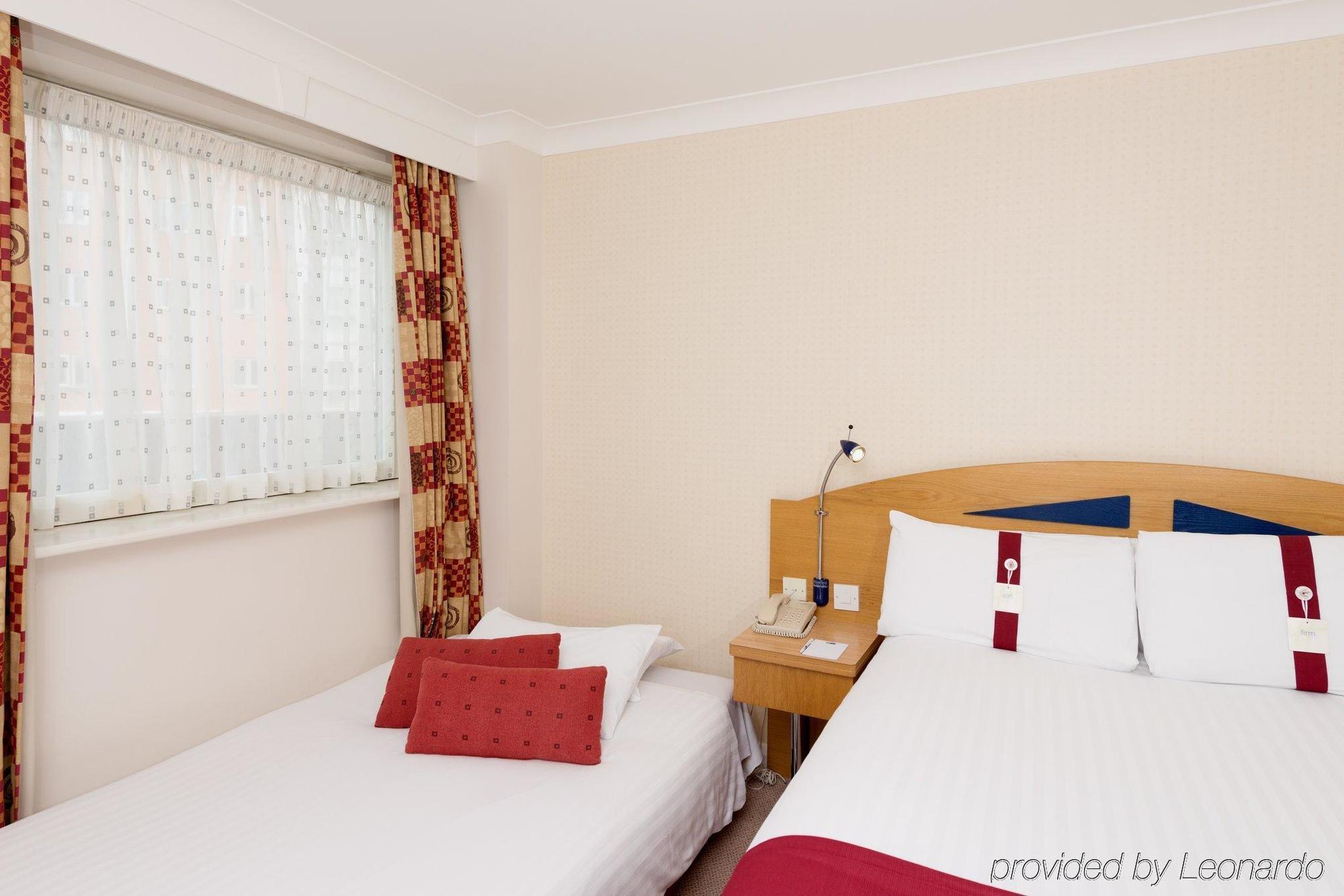 Premier Hotel 3*
