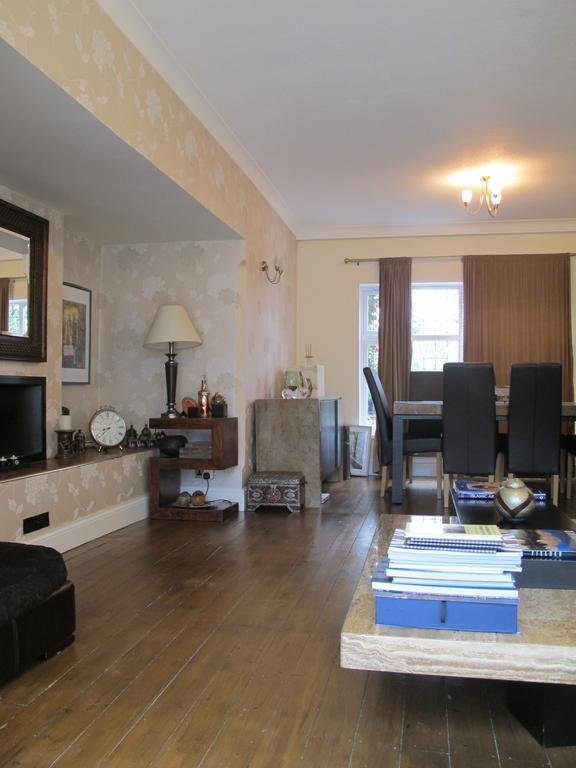 Westmorland - 4 House - Walking Distance To Qmc And - Free Parking Homestay *