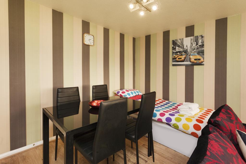 Victoria Centre Apartments: Shopping Hub With 24/7 Access