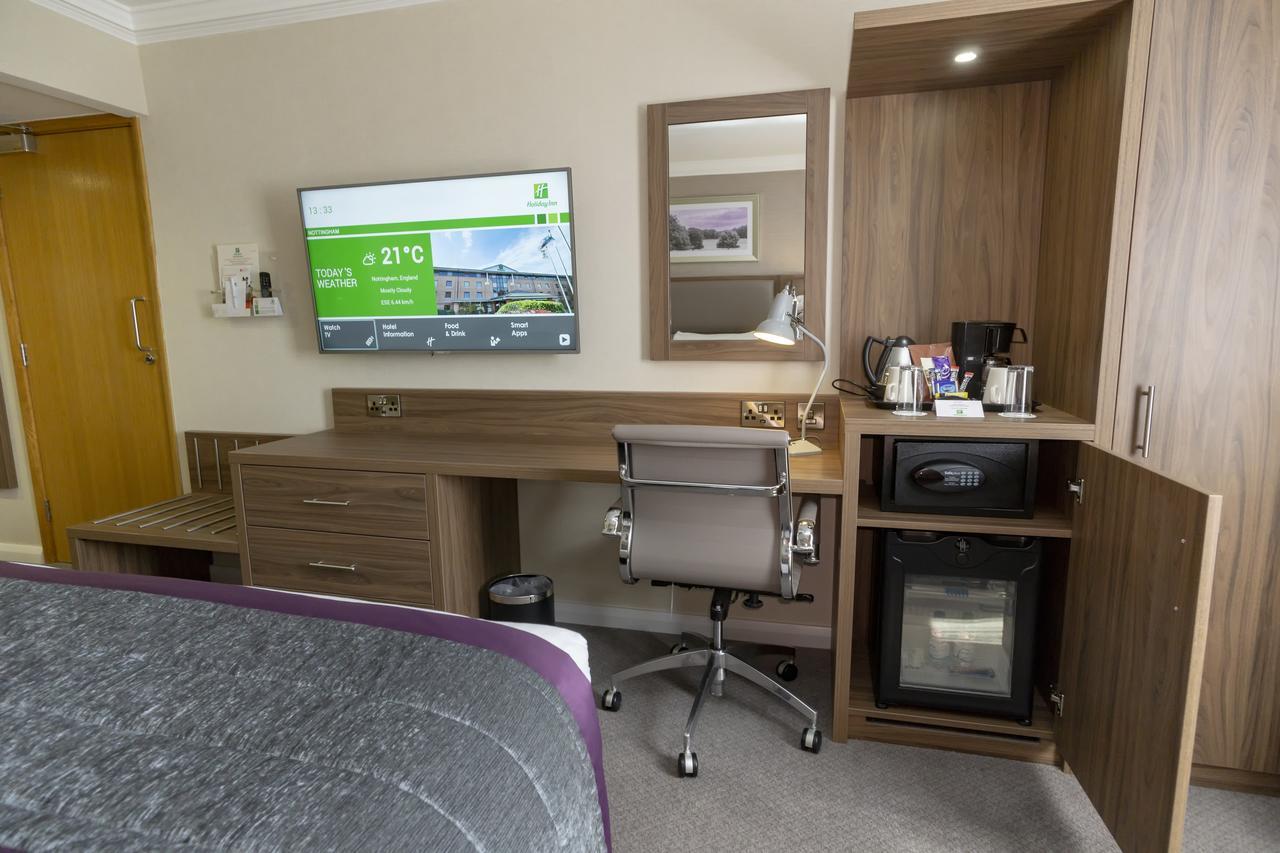 By Ihg