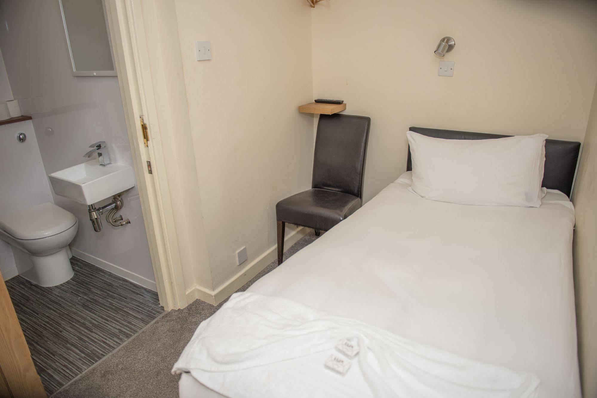 Hotel The Stage 2*