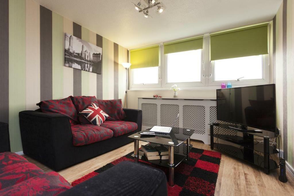 Apartment Victoria Centre Apartments: Shopping Hub With 24/7 Access
