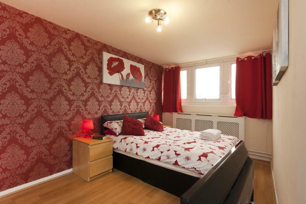 Victoria Centre Apartments: Shopping Hub With 24/7 Access