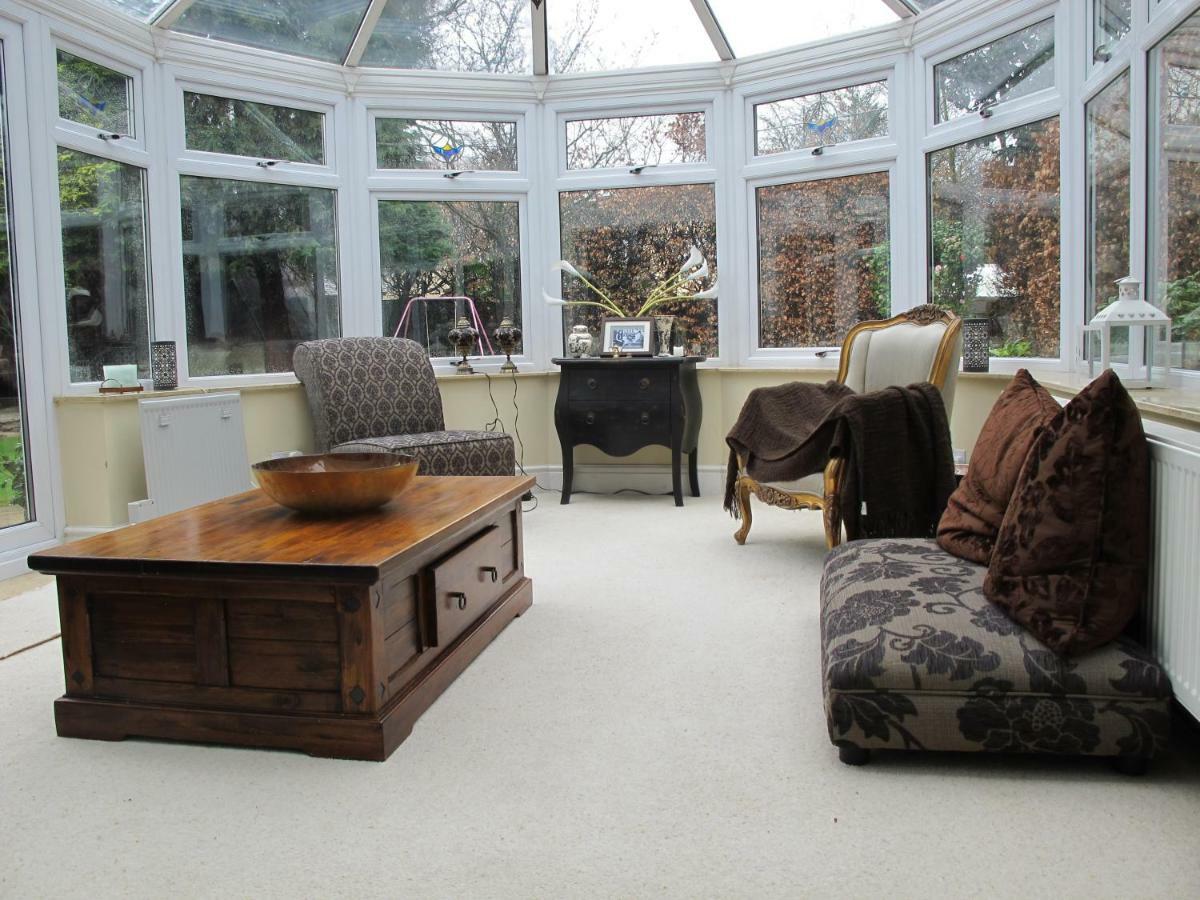 Homestay Westmorland - 4 House - Walking Distance To Qmc And - Free Parking *