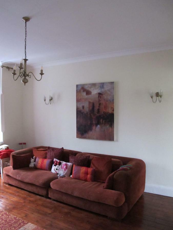 Westmorland - 4 House - Walking Distance To Qmc And - Free Parking