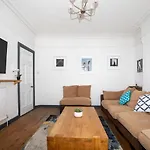 Arthouse - Lovely, Spacious And Elegant 5Bed House