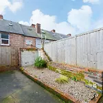 Perfect For Contractors! Spacious 5Bed House With Parking - Radford