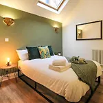 3 Bedroom City Centre Townhouse