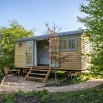 Perkins Luxury Shepherd Huts