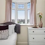 Stays With Bels Short Lets Serviced Accommodation Nottingham Contractors & Leisure Up To 7 Guests