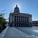 Stylish 2-Bed Luxury Apartment In Nottingham City