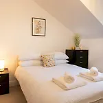 Pass The Keys Stylish 2 Bed Apartment In Central West Bridgford