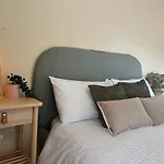 Lovely 2-Bedroom Apartment In A Great Location