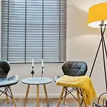 Spacious & Central Entire Home