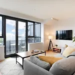 Pass The Keys City Centre Penthouse Apartment Inc Free Parking