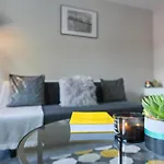 Lambley Court Apartments - Light, Open And Inviting