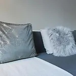 Lambley Court Apartments - Light, Open And Inviting