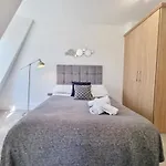 Lovely 1 Bed Apartment In Old Market Square