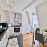 Lovely 1 Bed Apartment In Old Market Square