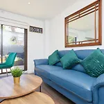 Modern 2 Bed House By City Centre