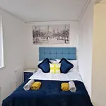 Balco Sherwood Apartment - 2 Bedrooms, 5 Beds - Sky Tv And Internet