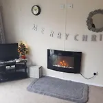 Lovely 2-Bed Chalet At Robinhood Retreat Free Park