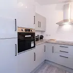 Marina Apartment - Sleeps 4