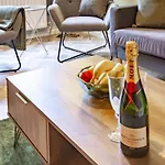 K Suites - Goldcrest Road
