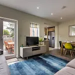 Dovecote House Beeston Private Parking 15Mins From Nottingham City Centre Close To Qmc Hospital