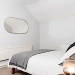 Green\'S Mill Holiday Home
