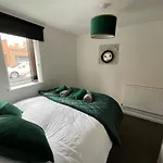 1 Bed @ Factory Quater - Chard St