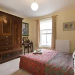 Highfield Grove