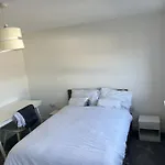 Private Deluxe Room Near City Hospital