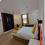Balco Plaza Studio