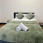 M Sisters Luxury Home In Ng6