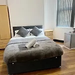 M Sisters Luxury Home In Ng6
