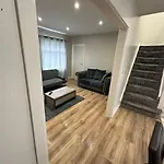 Spacious And Homely House