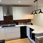 Hempshill Lane Holiday Home
