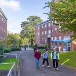 Modern City Living Studios And Apartments At Broadgate Park In Nottingham