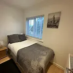 Charming 3-Bed Home Minutes From City Centre