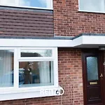 Inviting 3-Bed Home In Nottingham By Renzo, Driveway, Smart Tv With Netflix!