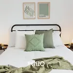 Spacious 3-Bed Home In Nottingham By Renzo, Sleeps 5, Free Parking