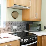 Spacious 3-Bed Home In Nottingham By Renzo, Sleeps 5, Free Parking