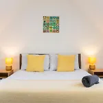 Stylish 4 Bed, Newly Renovated Home In Nottingham