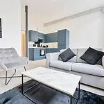 Modern 2 Bedroom Apartment In Central Nottingham