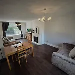 Comfy, 3 Bedroom House, Ng5, Free Parking