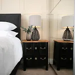 Stylish 4 Bed Home In Central Nottingham W/Parking