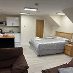 Studio Flat In Quiet Location