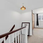 Luxurious 2-Bedroom Haven In Vibrant Robinhood: Ideal For Business Or Leisure Stay