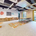 Student Only, Ensuite-In A Stylish Apartment At Signal Place